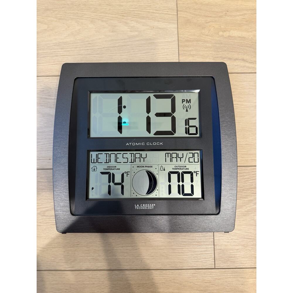 La Crosse Technology Curved Digital Atomic Wall Clock